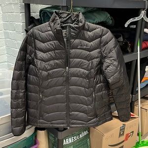 Eddie Bauer puffer jacket/coat